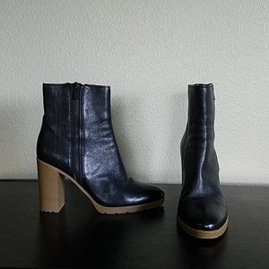 Elie Tahari boots